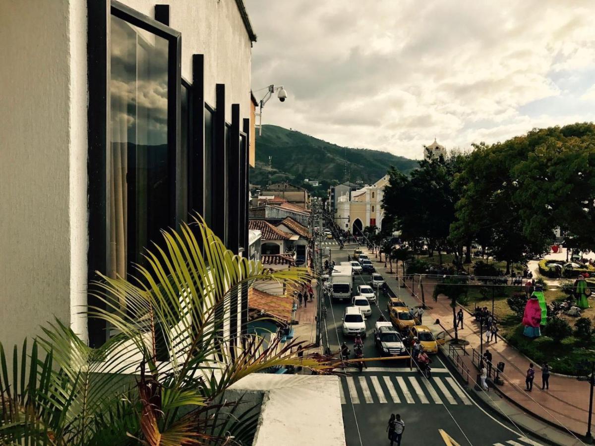 Hotel Plaza Real Ocaña 외부 사진